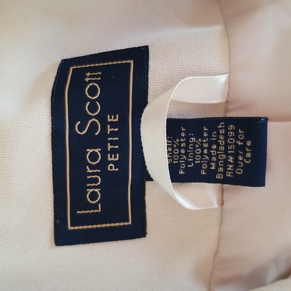 Laura Scott Jacket - Picture 6 of 10